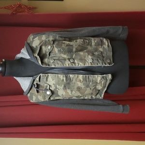 Wallflower crop camo zip up jacket